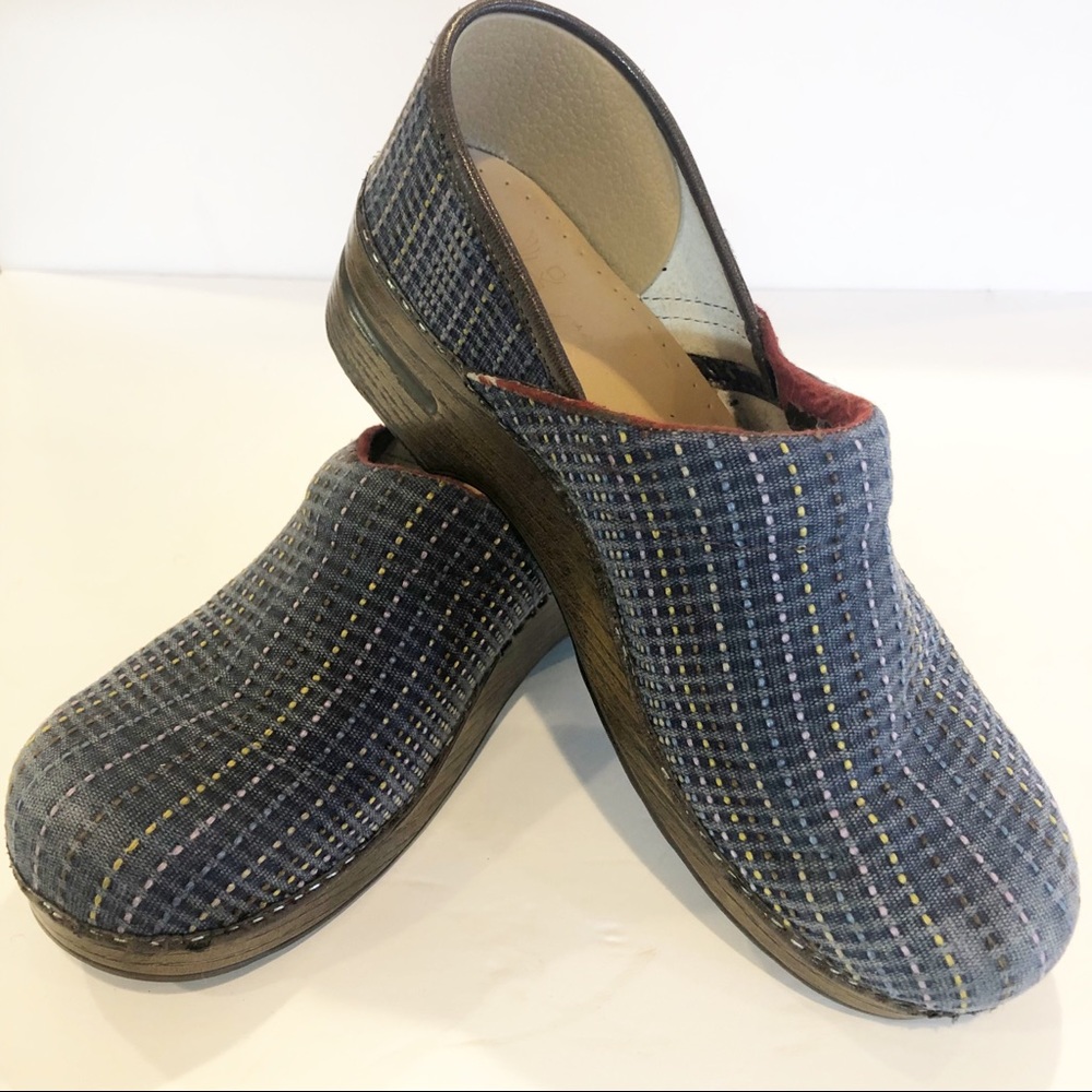 Dansko Denim Tweed Clog-Size 42 (US 12)       TU18